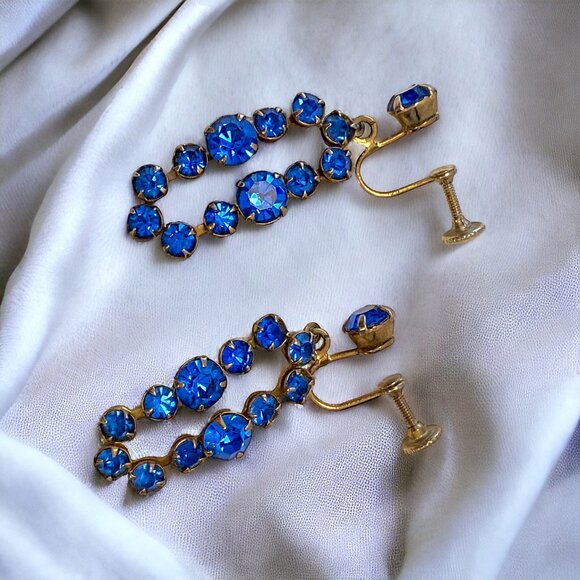 Vintage Royal Blue Stones Dangling Screw Back Earrings Prom Wedding Classic - Picture 1 of 4